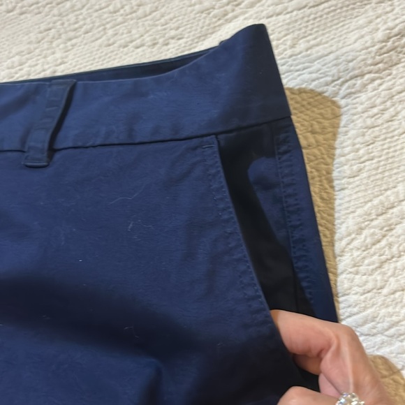 Vineyard vine dayboat classic shorts solid deep bay. NWT. Size 14. - Picture 4 of 11